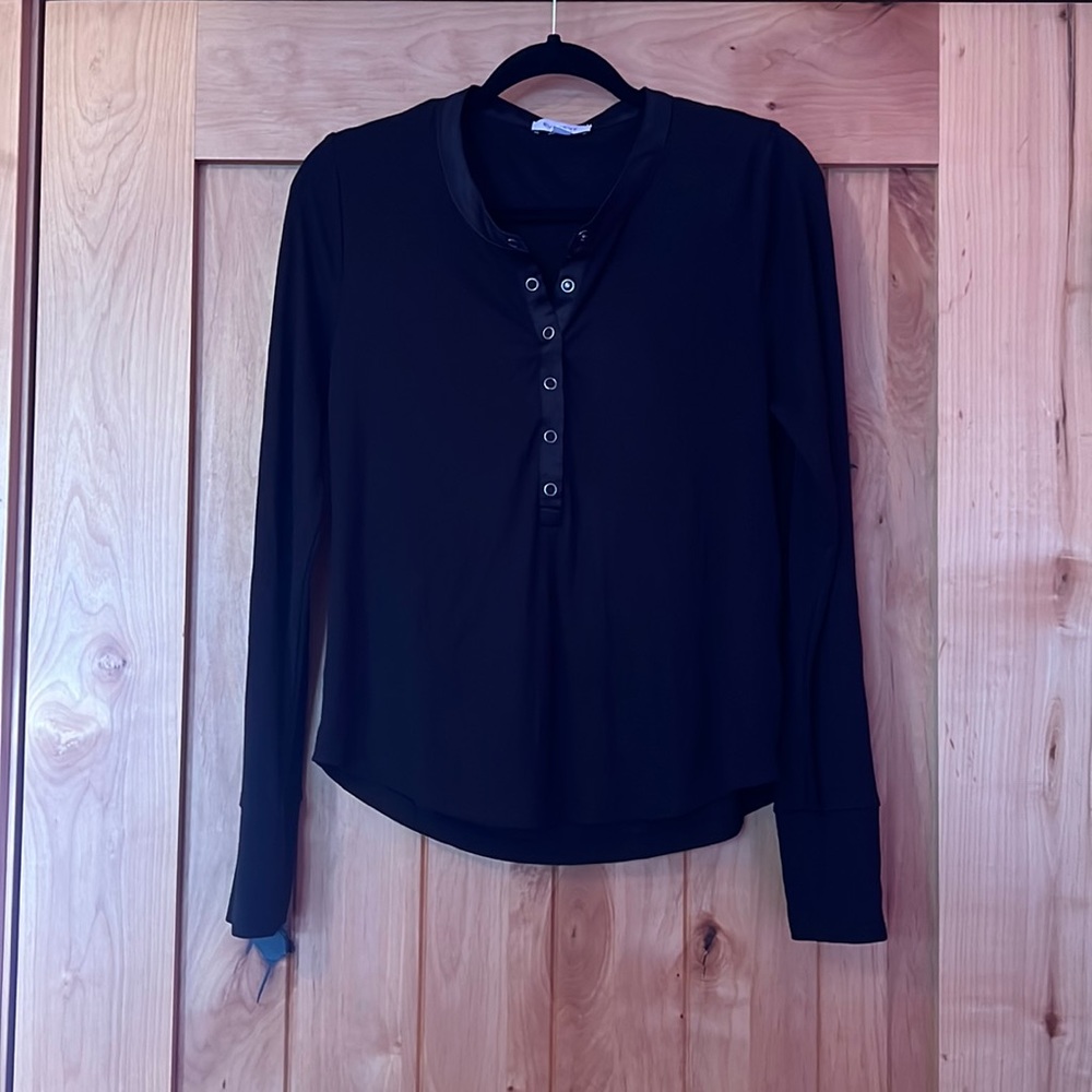 EVEREVE Black Henley NWOT